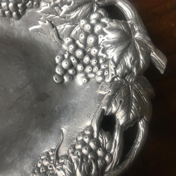 Arthur Court Designs Grapevine Oval serving piece - Picture 3 of 4